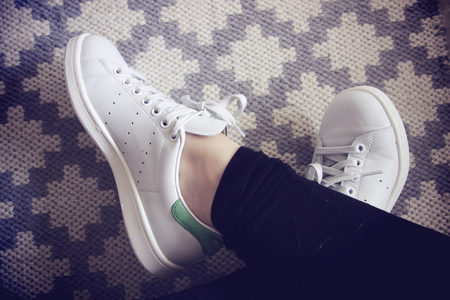 Stan smith femme fausse