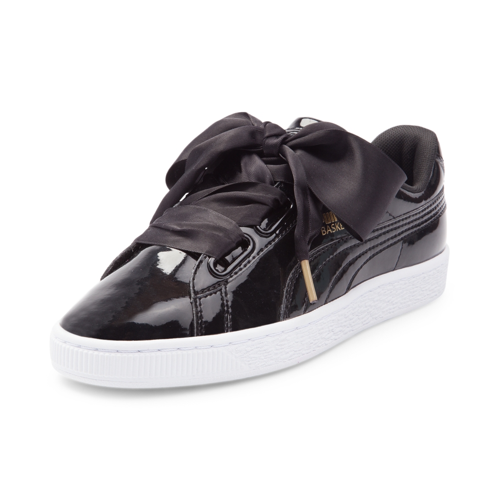 Sneakers basket