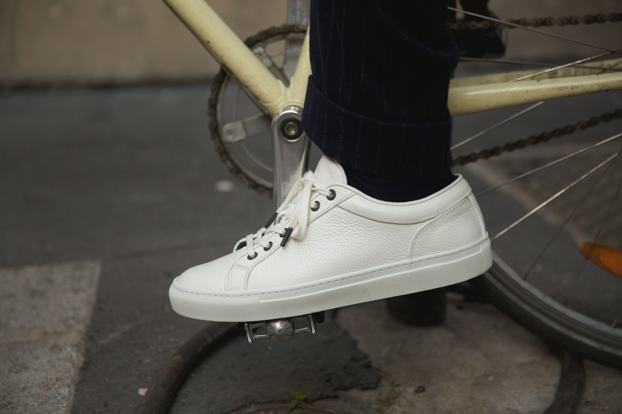 Sneakers asphalte
