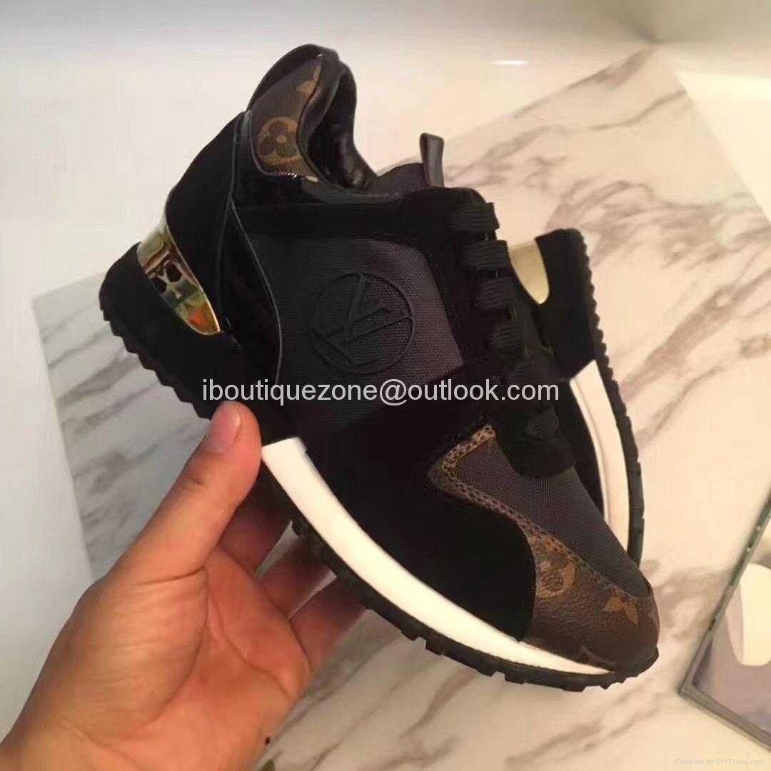 Louis vuitton sneakers fake