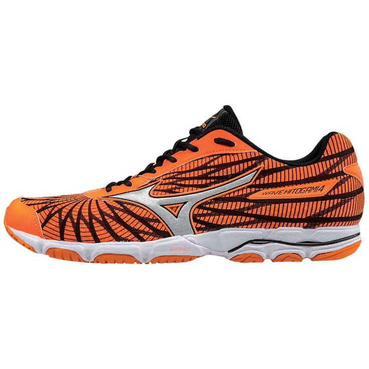 Tennis course a pied homme