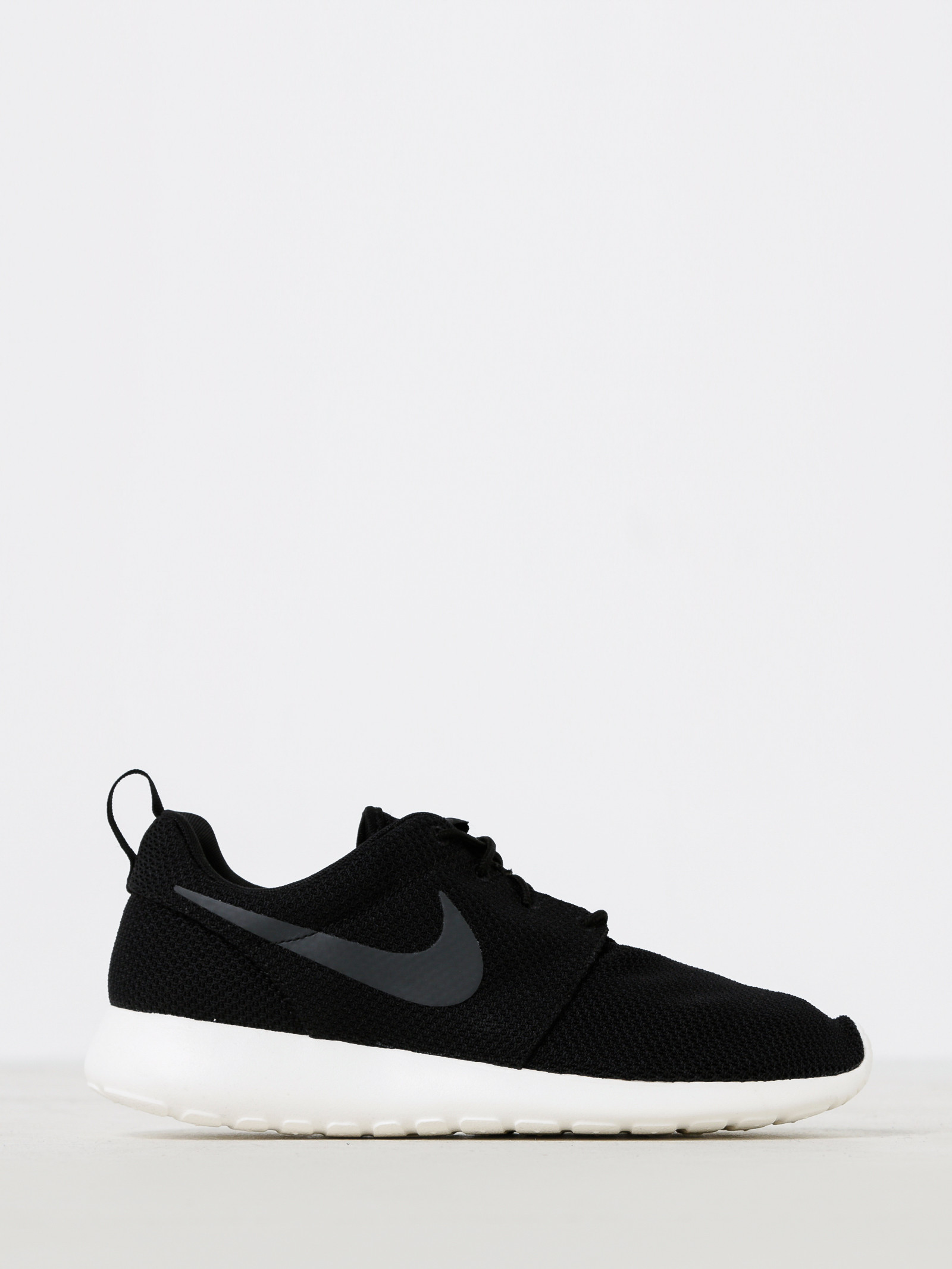 Nike roshe run sneakers