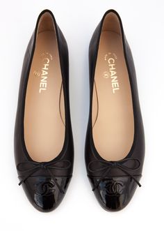 Chanel ballerina black