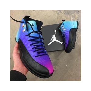 Sneakers addict traduction