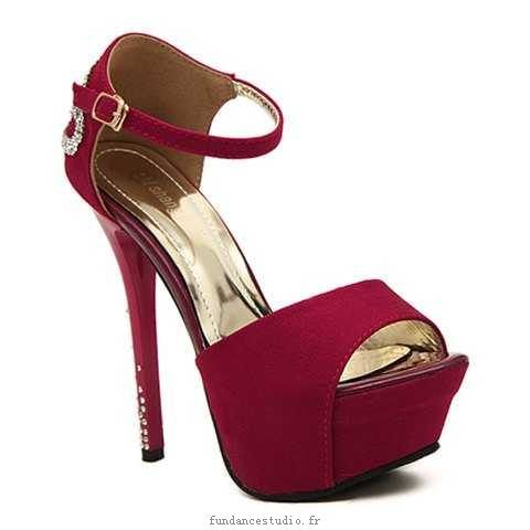 Sandales femme avec talon fermé
