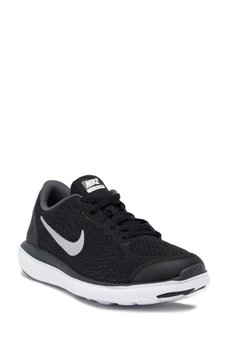 Nike sneakers youth