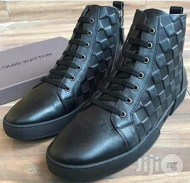 Louis vuitton high top sneakers