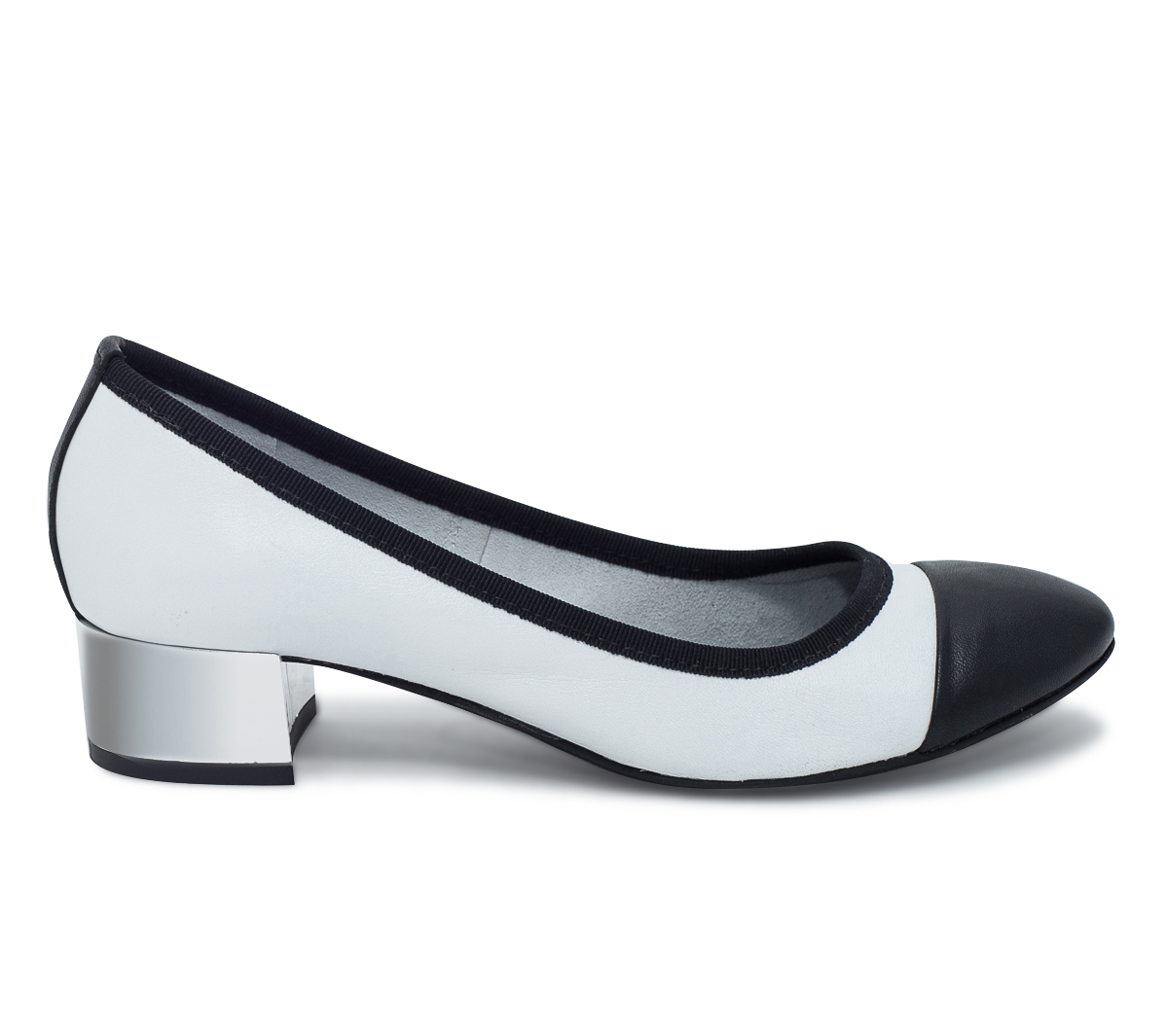 Ballerine blanche et noire