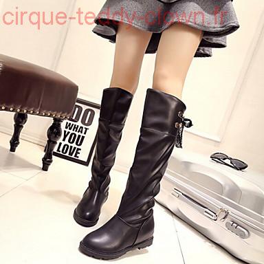 Bottes femme a talon plat