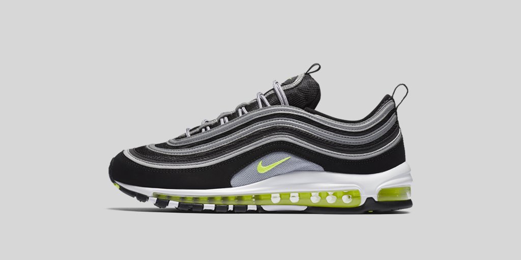 Nike sneakers twitter