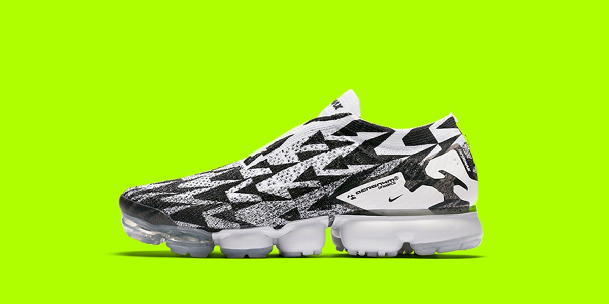 Sneakersnstuff datamosh