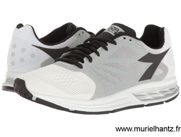Chaussure running 26