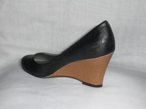 Chaussure compensée talon bois