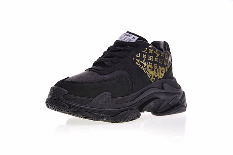 Sneakers louis vuitton prezzi