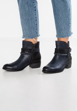 Bottines bleues