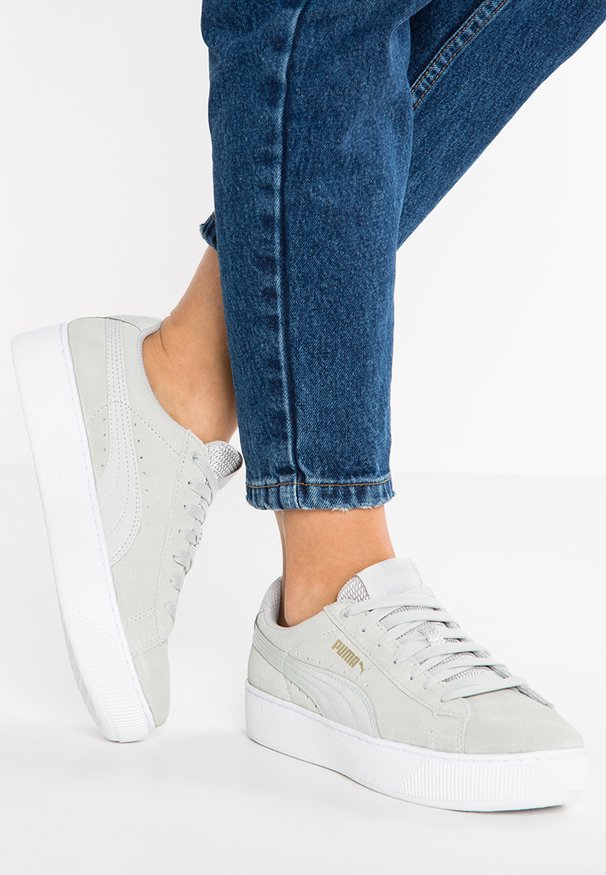 Sneakers femme blanche lacoste