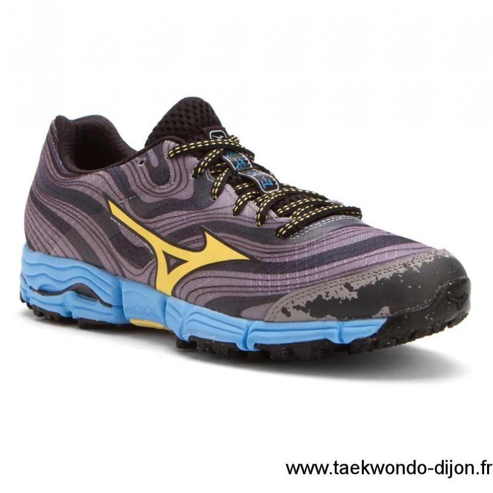 Chaussures de running wave kazan