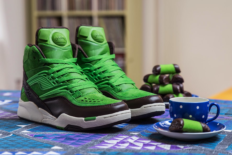 Sneakersnstuff x reebok question lux