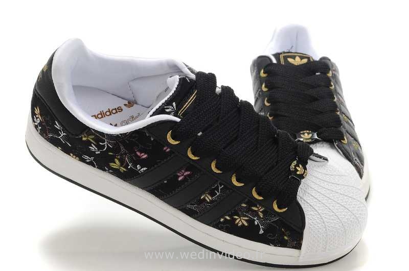 Stan smith femme noir et fleur