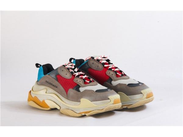 Sneaker replica
