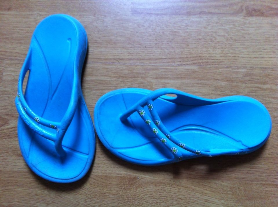 Tong femme tribord