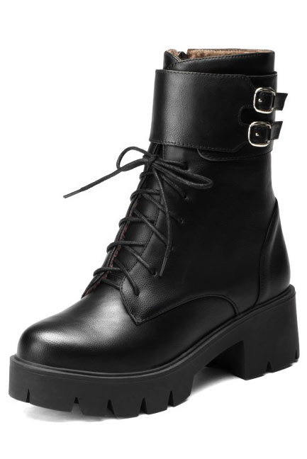 Bottine lacet femme