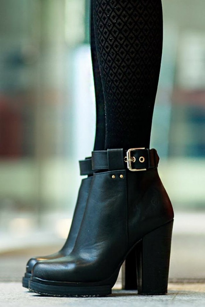 Bottes en cuir noir pour femme