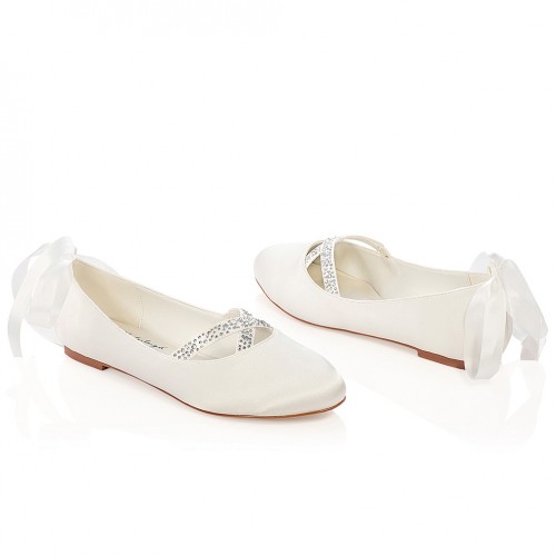 Ballerine blanche avec ruban