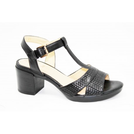 Sandale femme grande taille