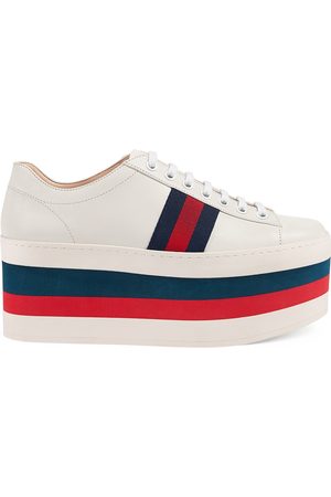 Chaussure compensée femme chic