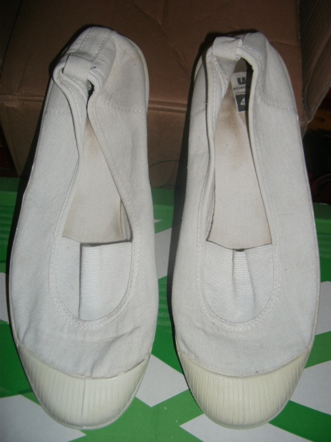 Ballerine blanche en toile