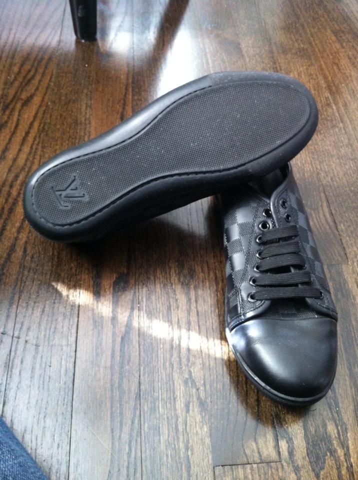 Womens louis vuitton damier sneakers