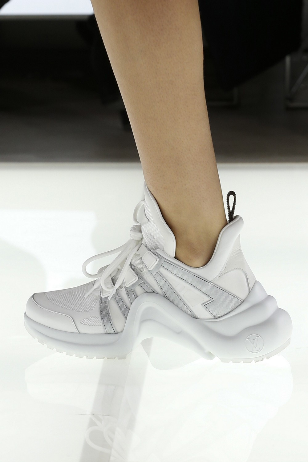 Louis vuitton sneakers with spikes
