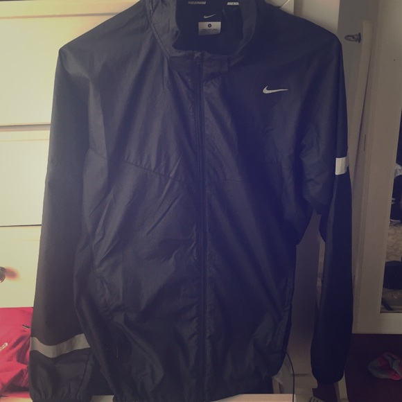 Nike running windbreaker