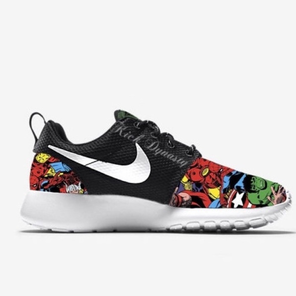 Nike roshe run sneakers