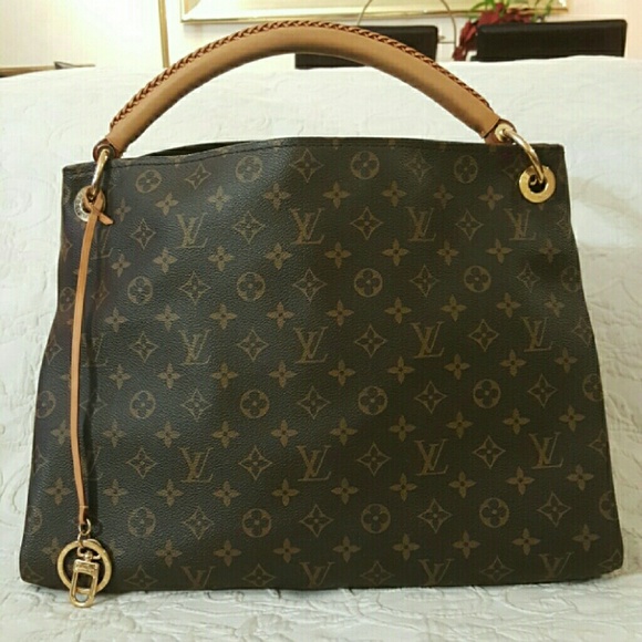 Louis vuitton usa sneakers