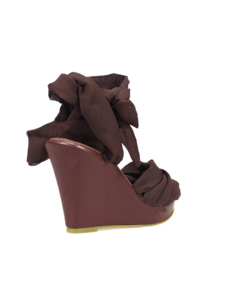 Chaussure compensée avec ruban