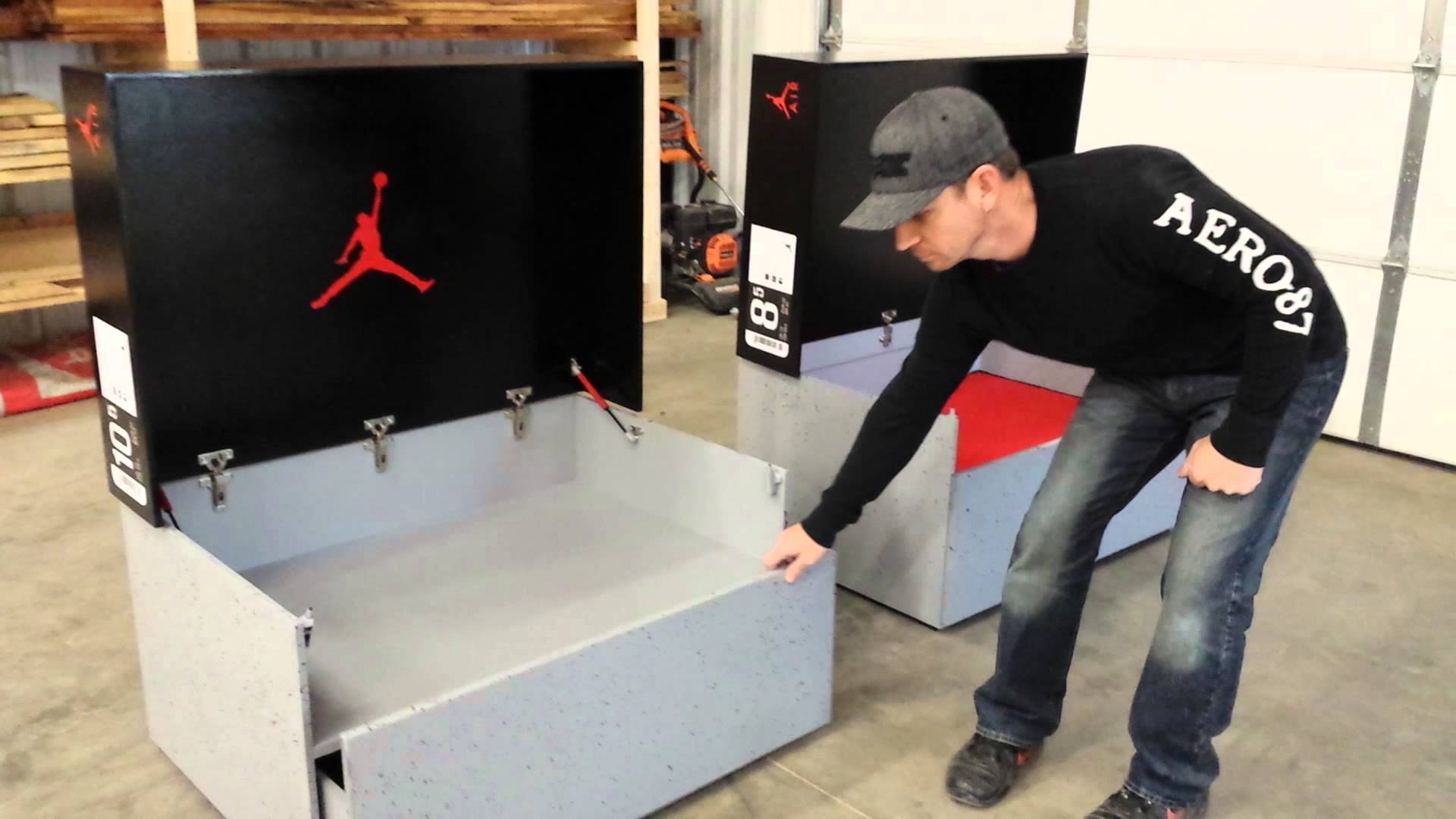 Sneakers box