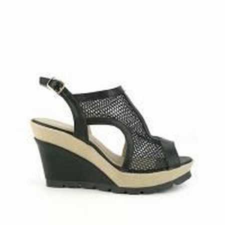 Chaussure compensé en anglais