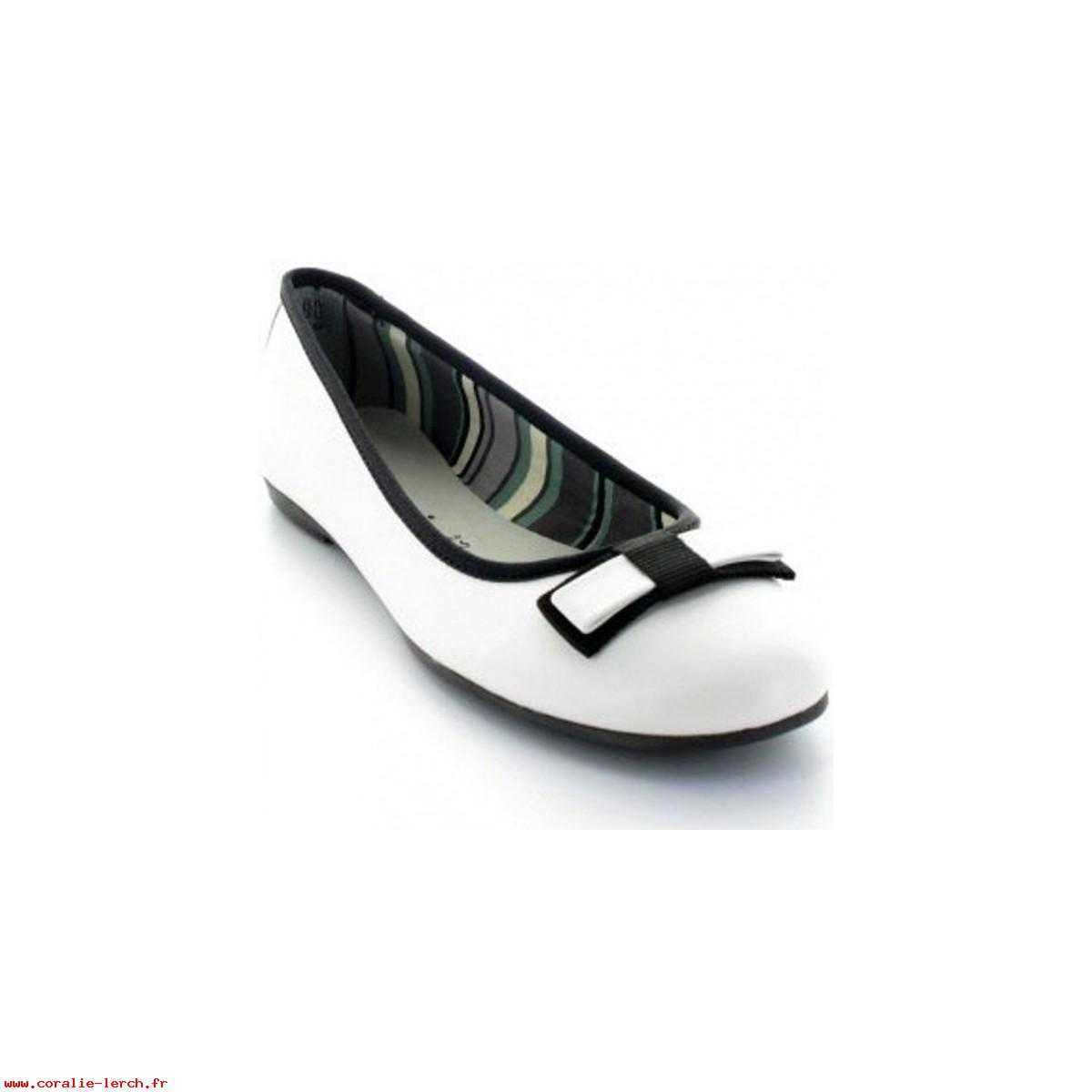 Ballerine blanche tamaris