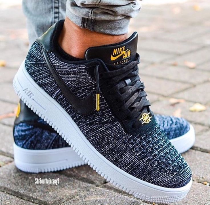 Men's nike sneakers on sale