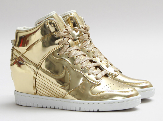 Sneakers nike gold