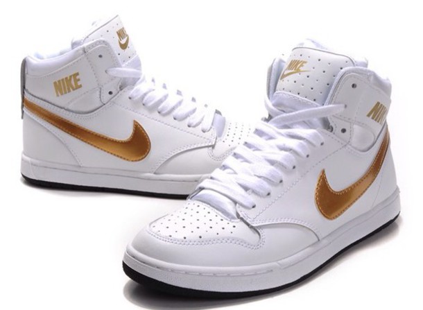 Nike sneakers white and gold