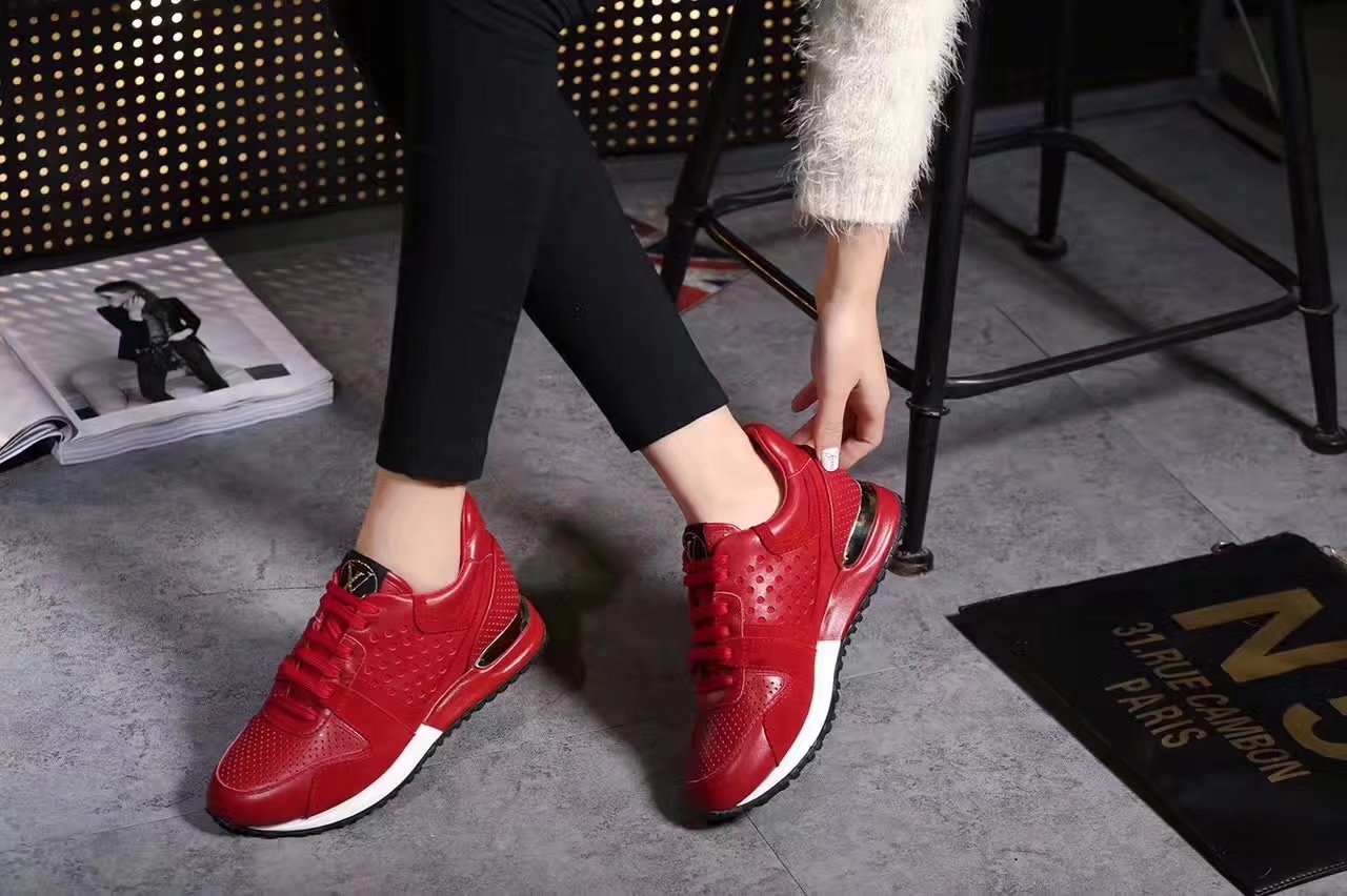 Louis vuitton sneakers run away rouge
