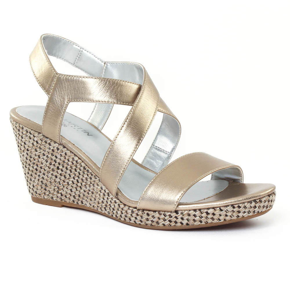 Chaussure compensée doré