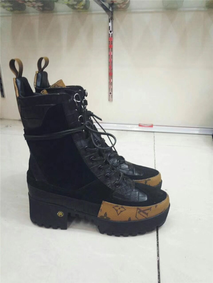 Louis vuitton high sneakers