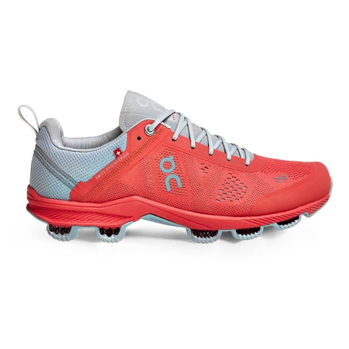 Chaussure running on cloudsurfer