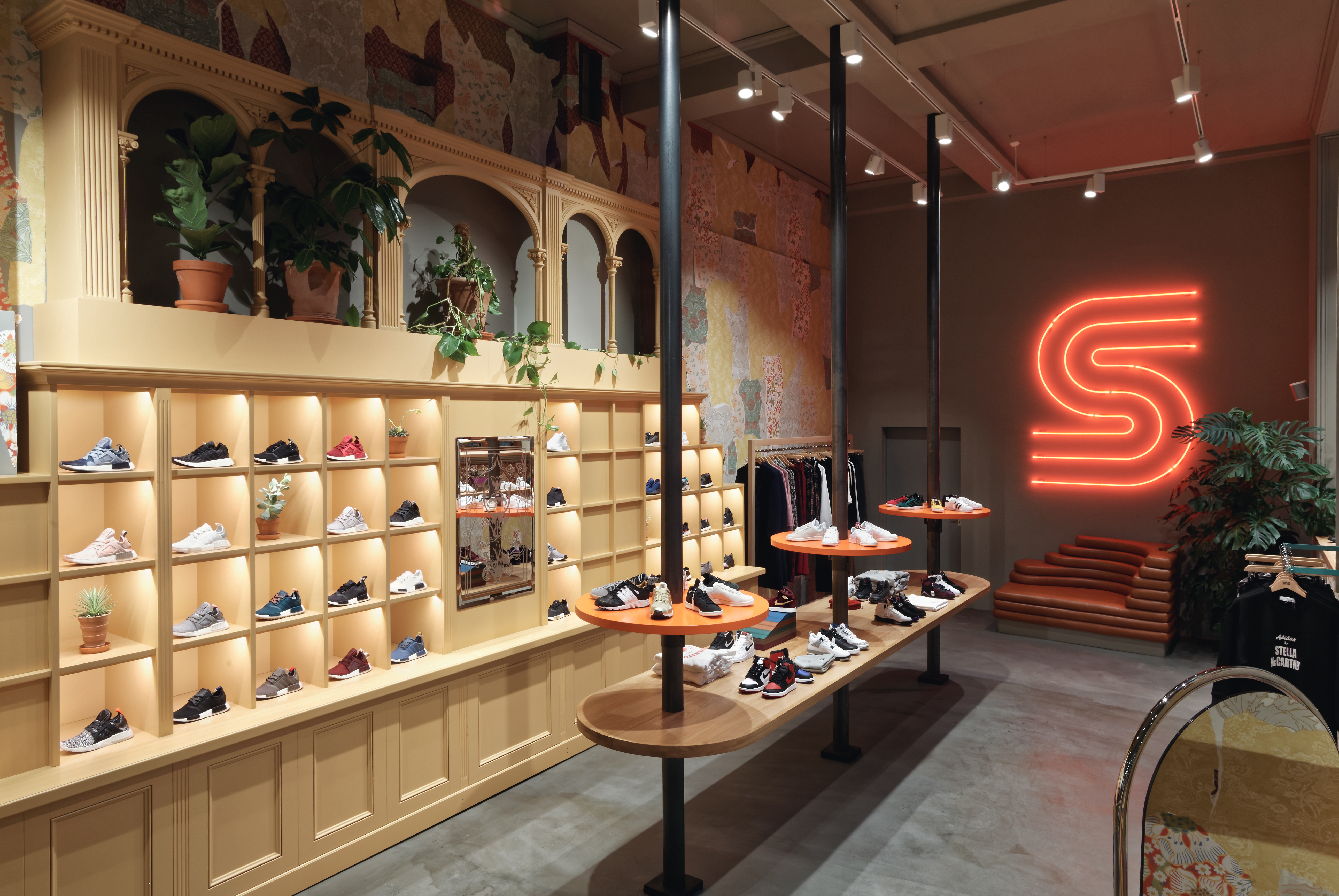 Sneakersnstuff in berlin