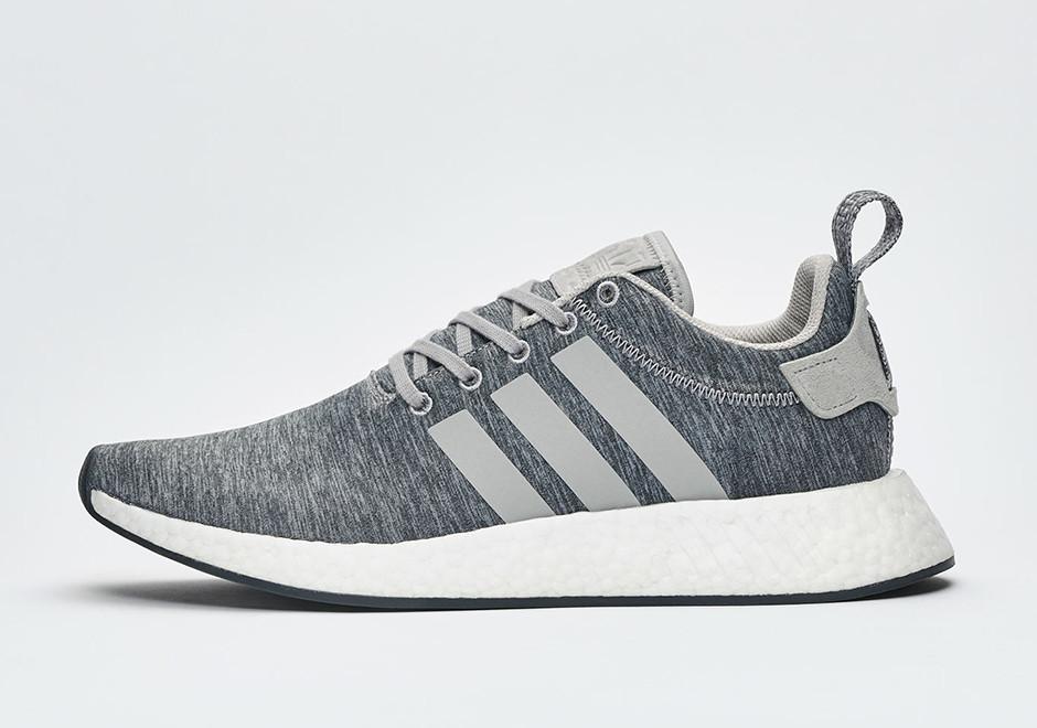 Sneakersnstuff tracking number